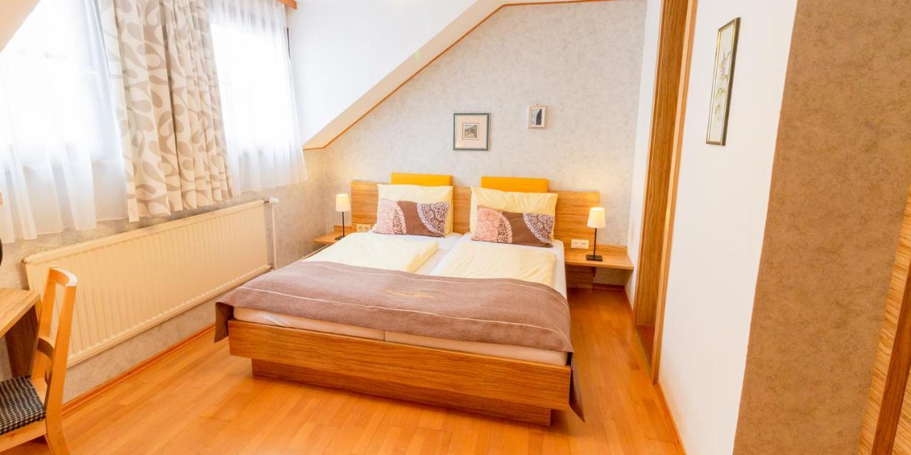 Pension Gaestehaus Heller Weissenkirchen in der Wachau Exteriör bild